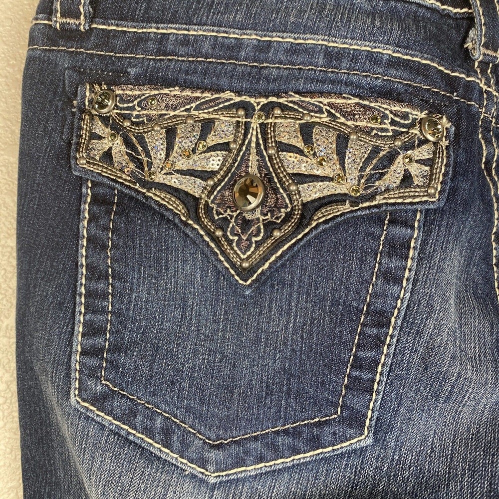 Miss Me Womens Jeans 34 X 29 CAPRIS Signature Boot Mid Rise Jeweled Pocket - Picture 6 of 11